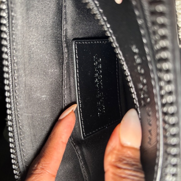 Authentic Marc Jacobs Camera Bag - Picture 10 of 10